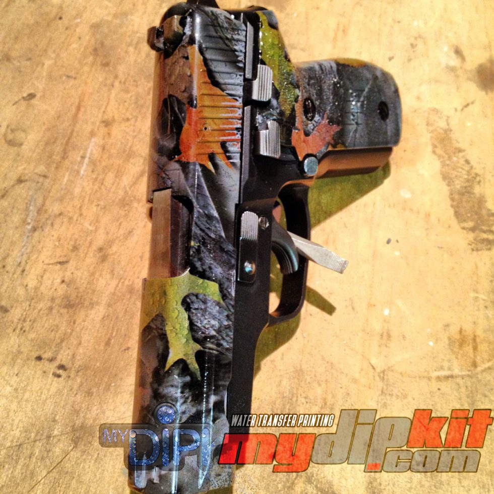 LEAF & WOODS MIX CAMOUFLAGE - PISTOL